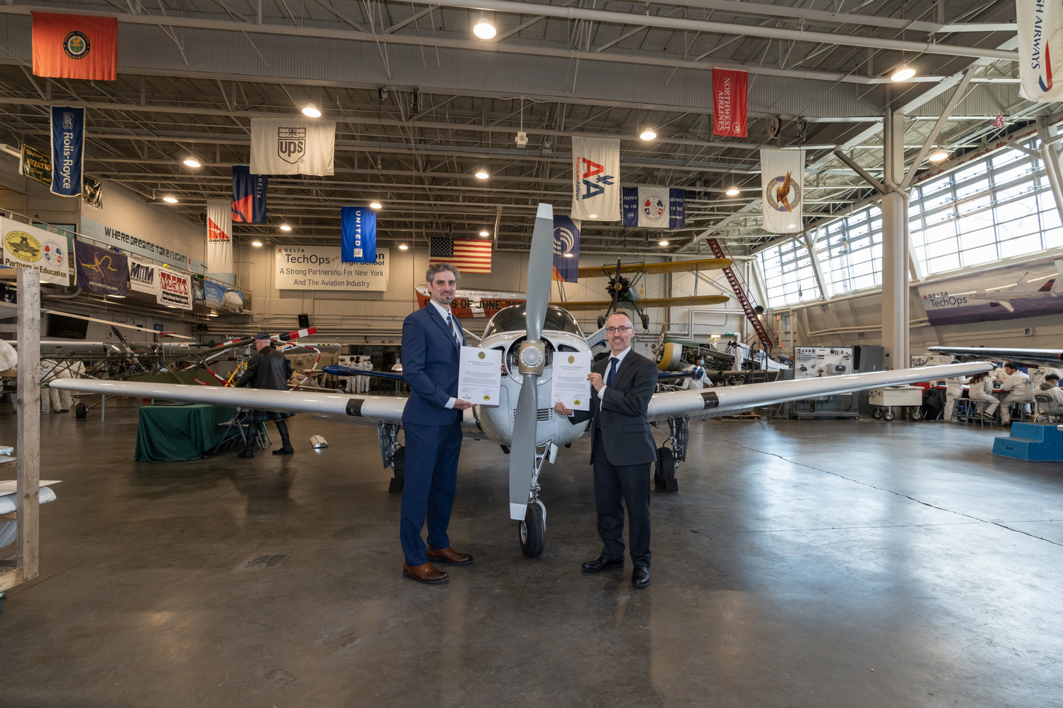 2022 AVIATION HIGH SCHOOL AND SUNY EMPIRE STATE COLLEGE SIGNS